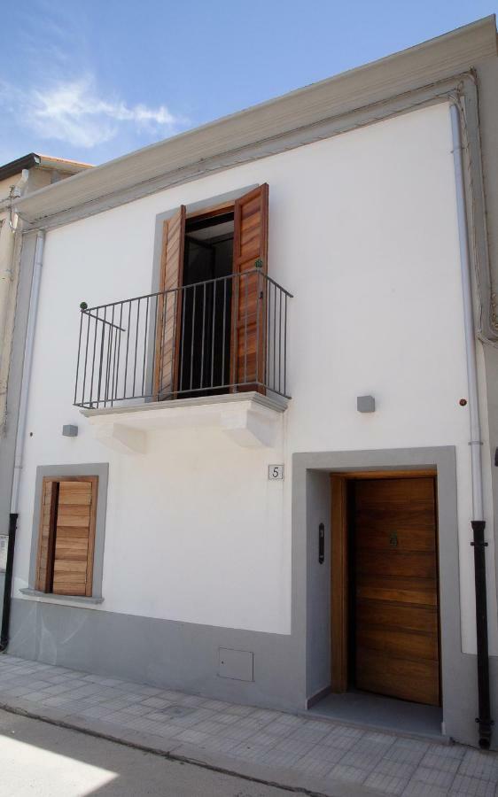 La Casetta - Rooms & Garden San Ferdinando Exterior foto